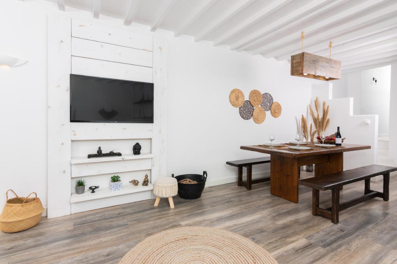 Whitelist Loft In Mykonos Town Apartment Megali Ammos  ภายนอก รูปภาพ